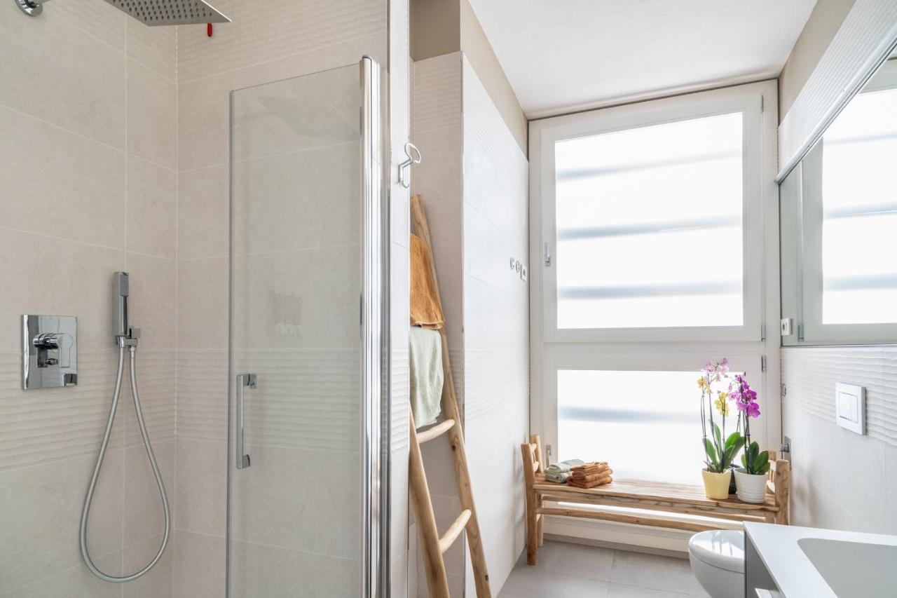 Louxory Accomodation Cagliari Apartment Luaran gambar
